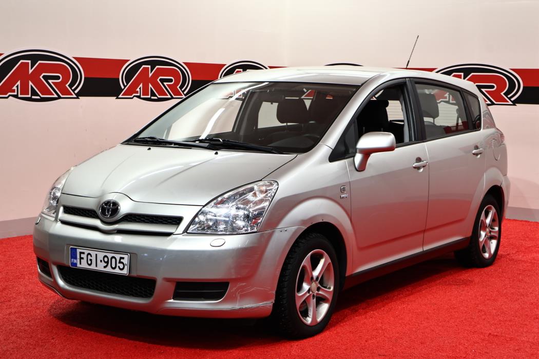 TOYOTA Corolla Verso 2004