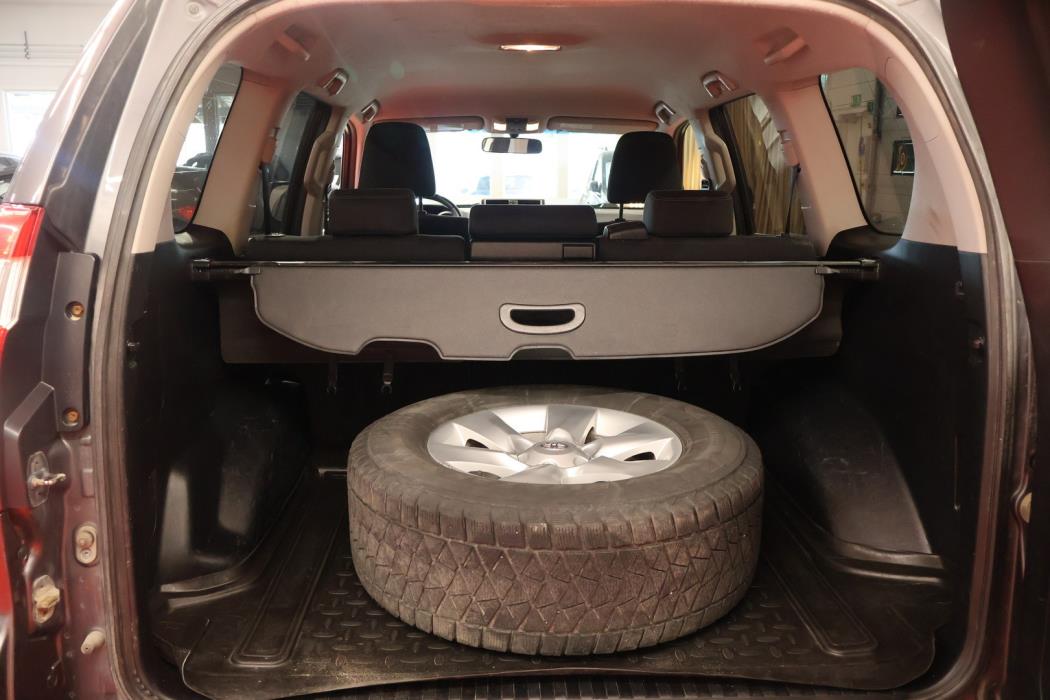 TOYOTA Land Cruiser 2014