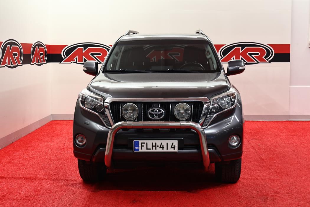 TOYOTA Land Cruiser 2014