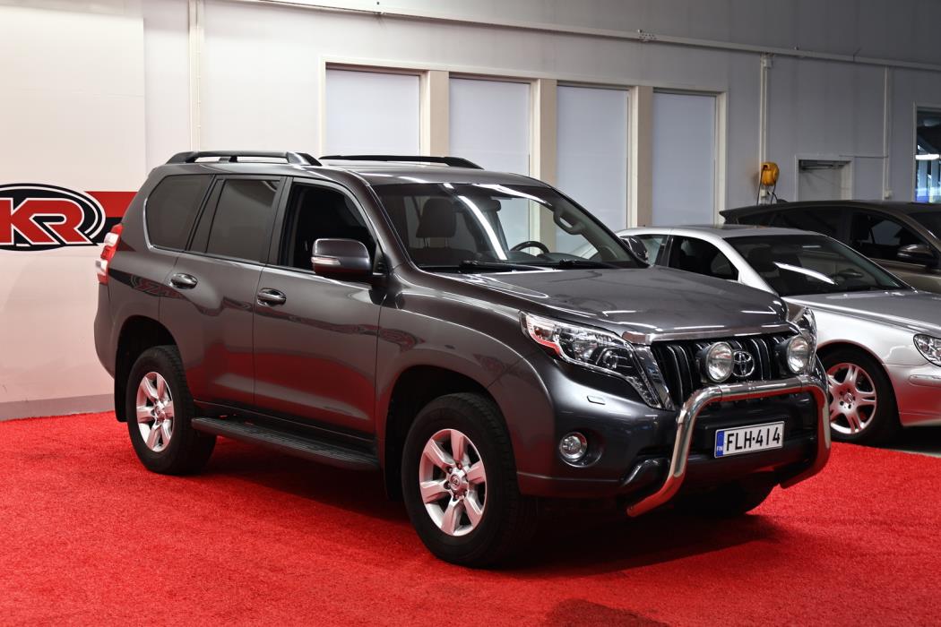 TOYOTA Land Cruiser 2014