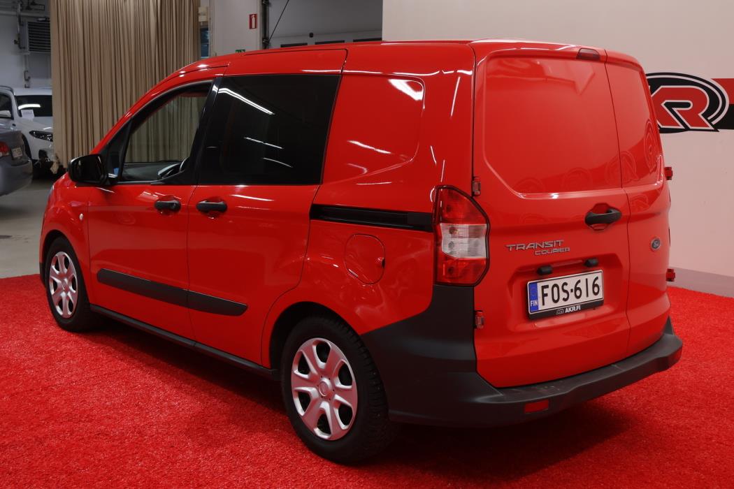 FORD TRANSIT COURIER 2021