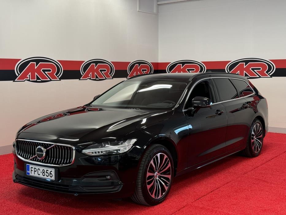 VOLVO V90 2022