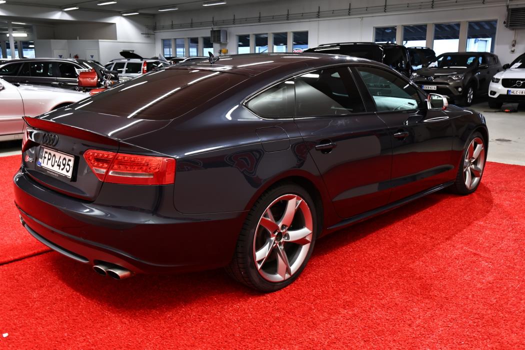 AUDI S5 2011