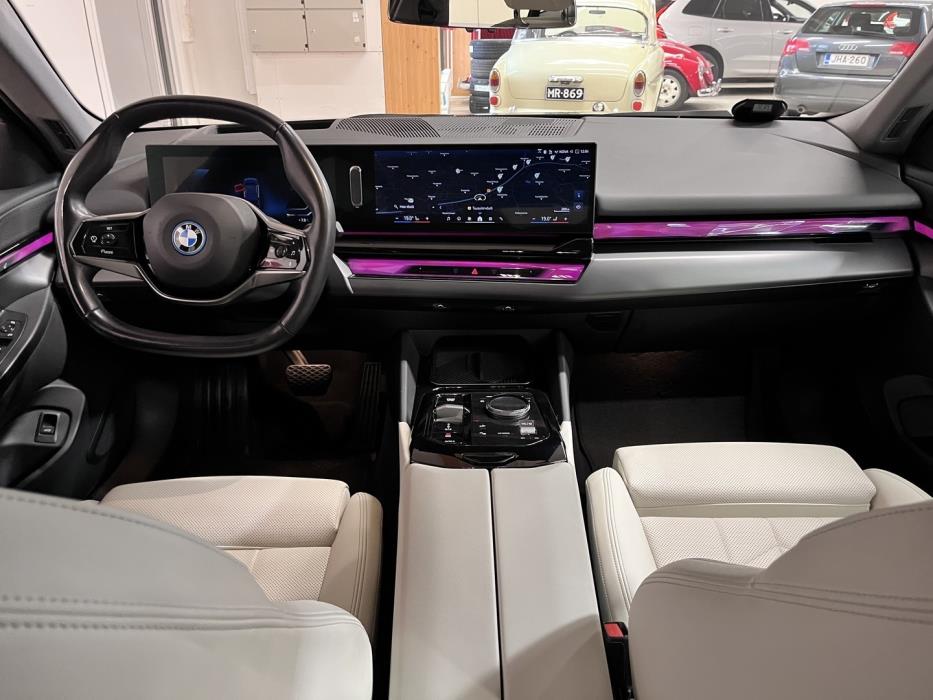BMW i5 2024