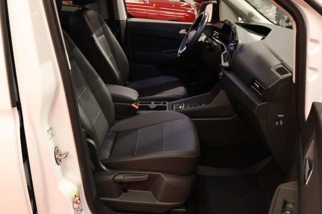 FORD TOURNEO CONNECT 2024