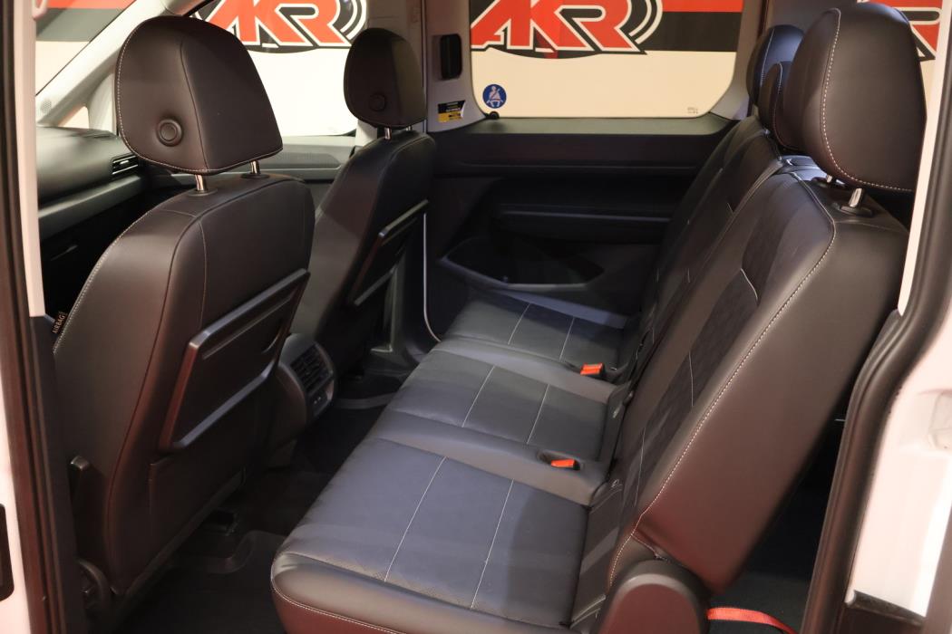 FORD TOURNEO CONNECT 2024