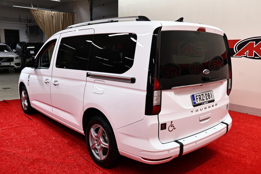 FORD TOURNEO CONNECT 2024