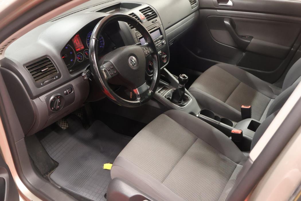 VOLKSWAGEN Jetta 2009