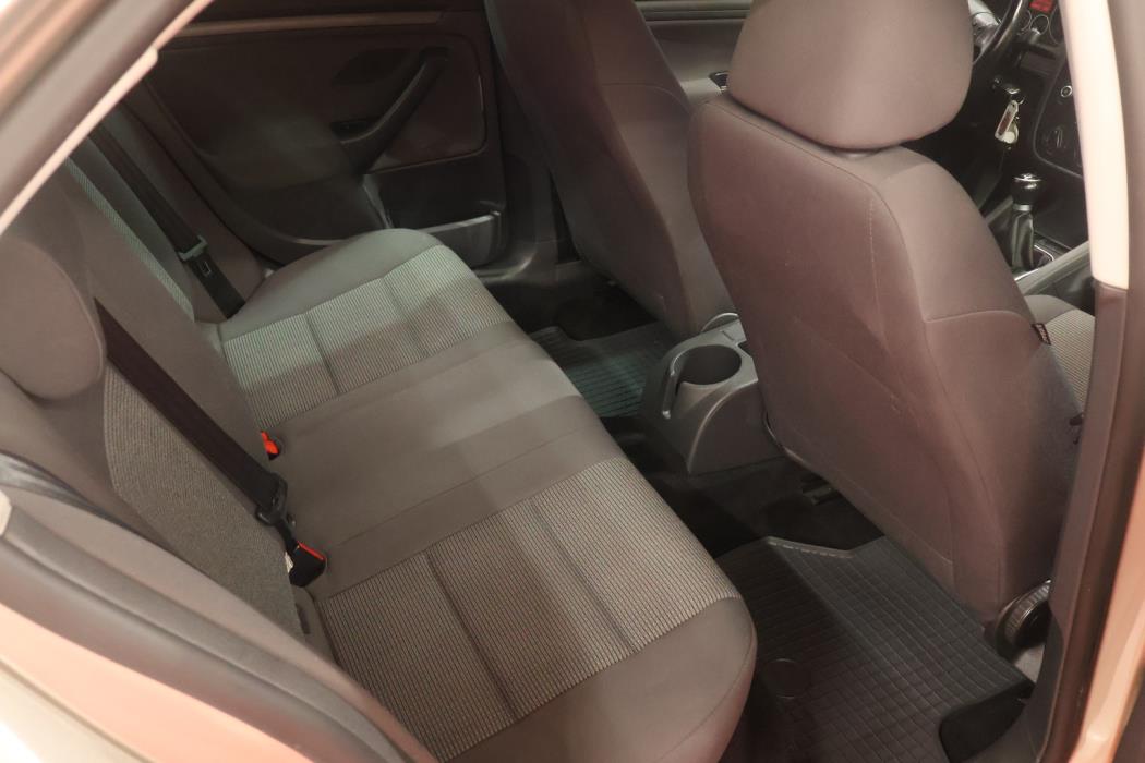 VOLKSWAGEN Jetta 2009