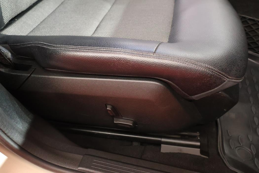 MERCEDES-BENZ E 2011