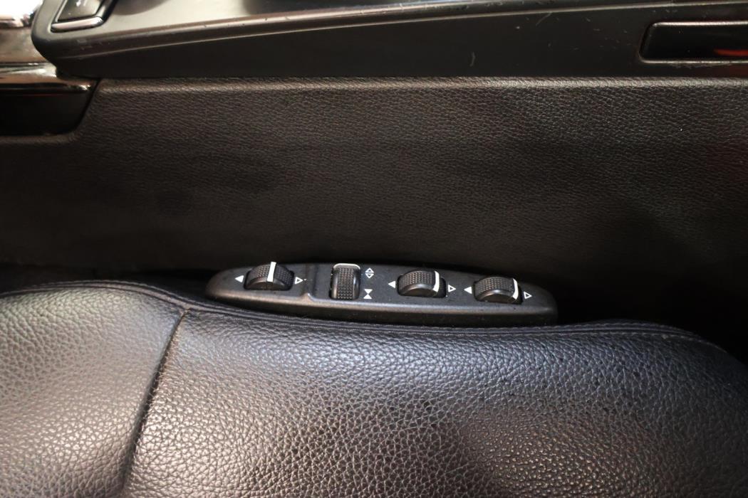 MERCEDES-BENZ E 2011