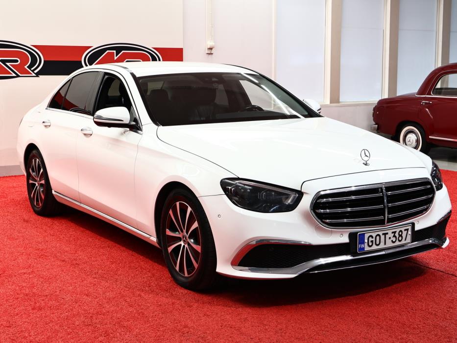 MERCEDES-BENZ E 2021