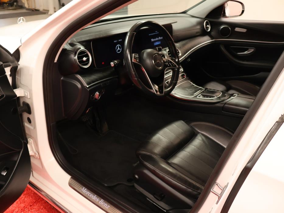 MERCEDES-BENZ E 2021