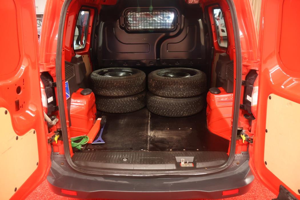 FORD TRANSIT COURIER 2022