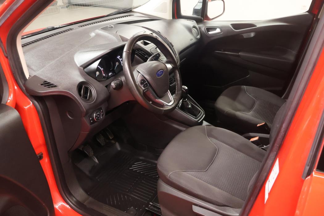 FORD TRANSIT COURIER 2022