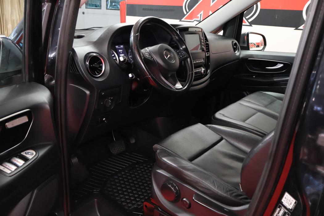 MERCEDES-BENZ Vito 2022