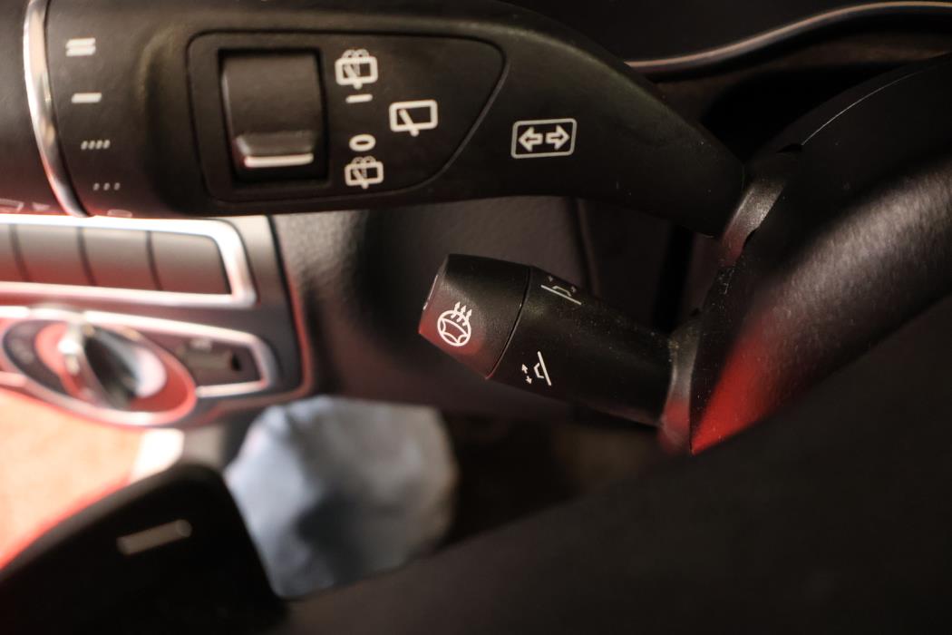 MERCEDES-BENZ C 2020