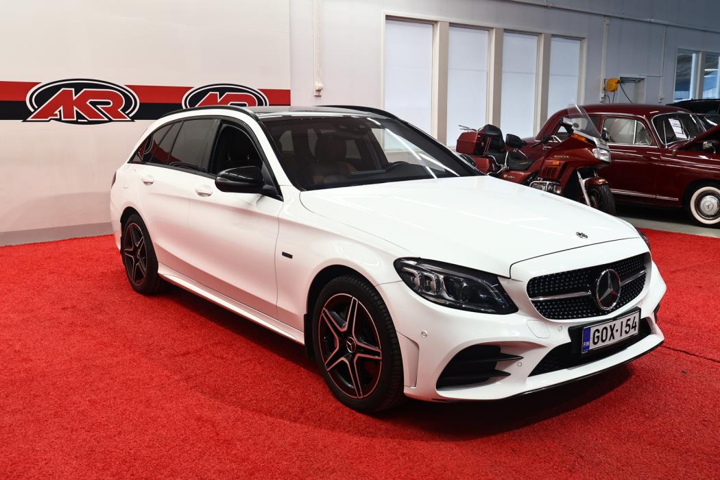 MERCEDES-BENZ C 2020