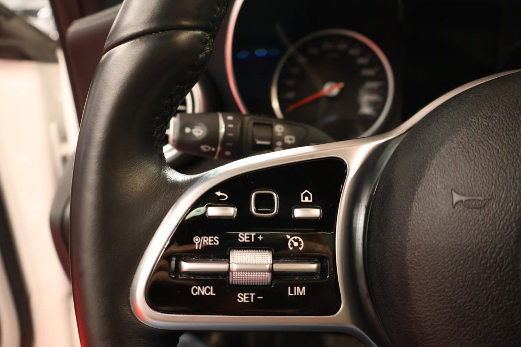 MERCEDES-BENZ C 2020