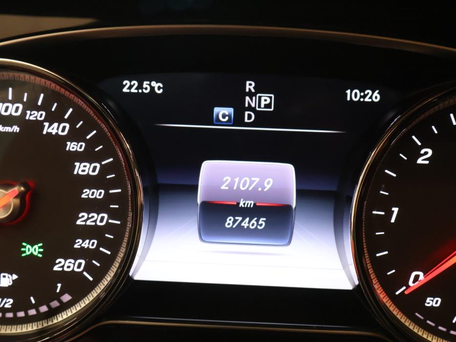 MERCEDES-BENZ E 2019