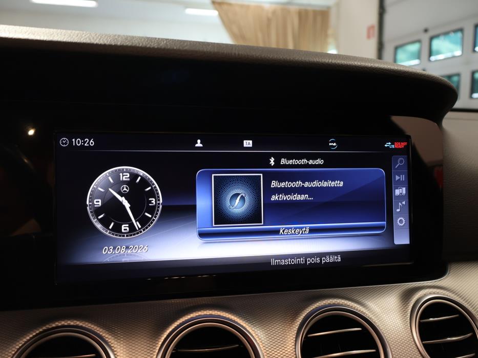 MERCEDES-BENZ E 2019