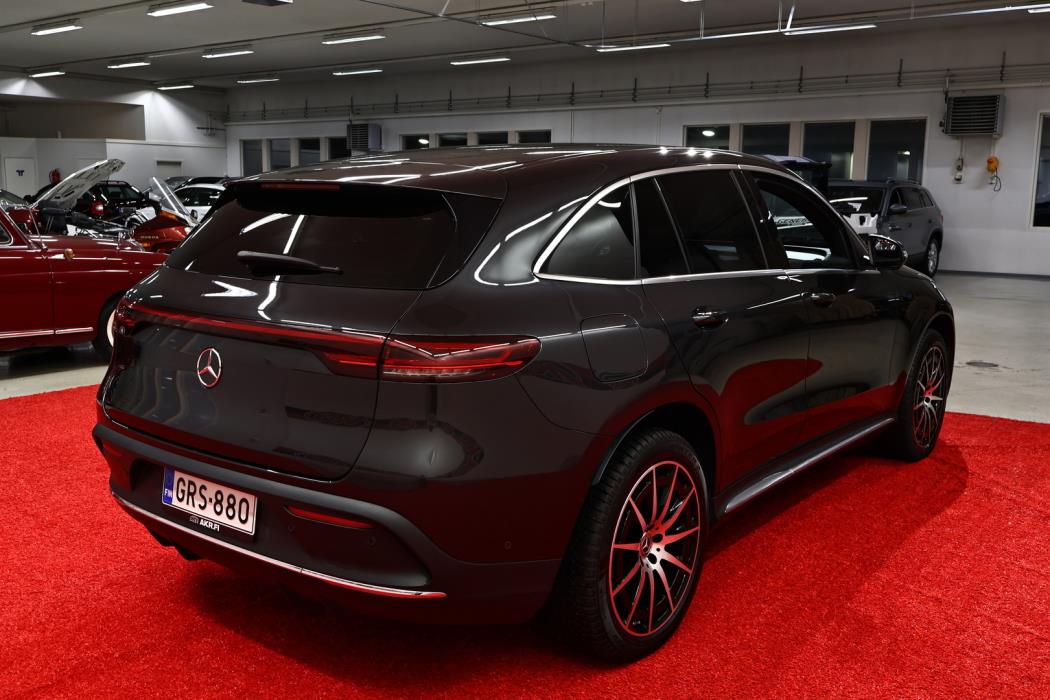 MERCEDES-BENZ EQC 2022