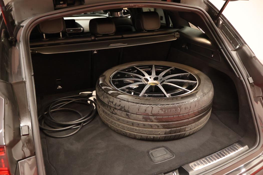 MERCEDES-BENZ EQC 2022