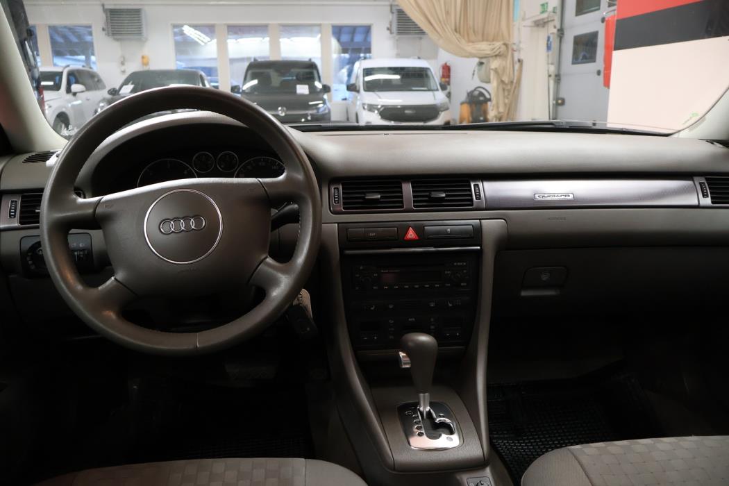 AUDI A6 2003