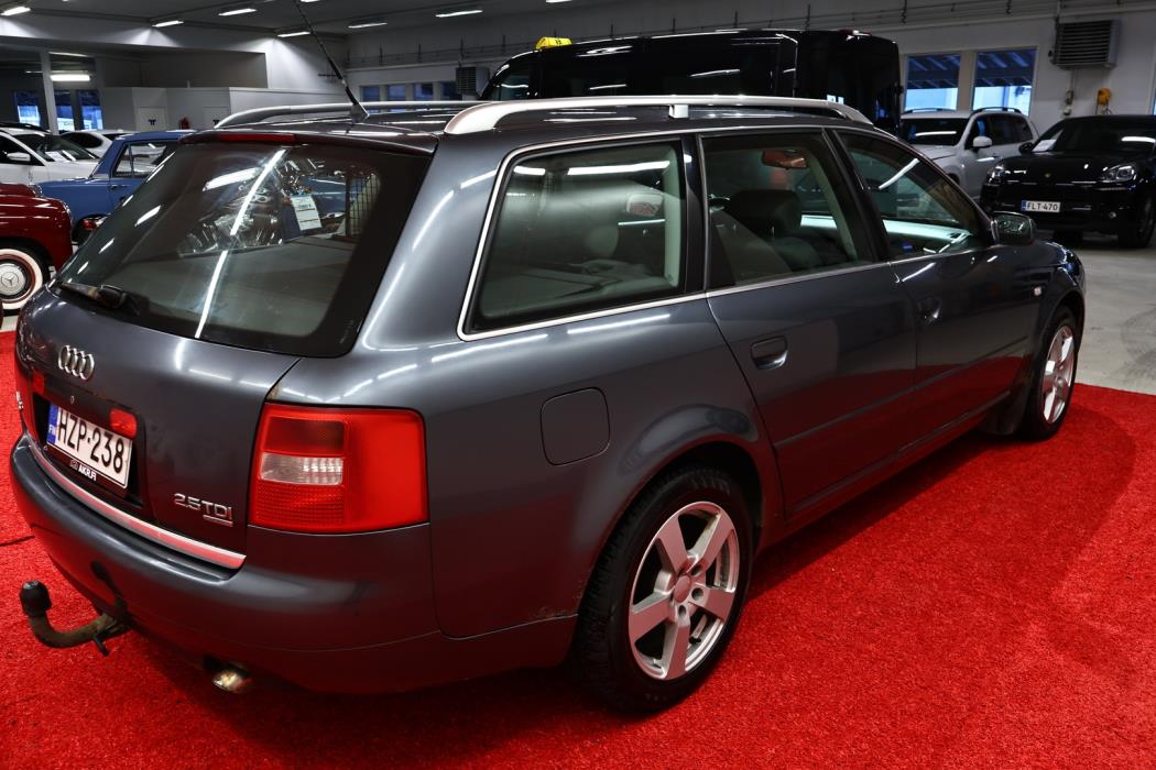 AUDI A6 2003