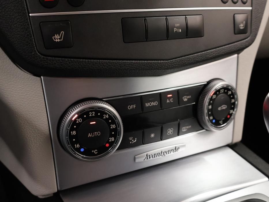 MERCEDES-BENZ C 2010