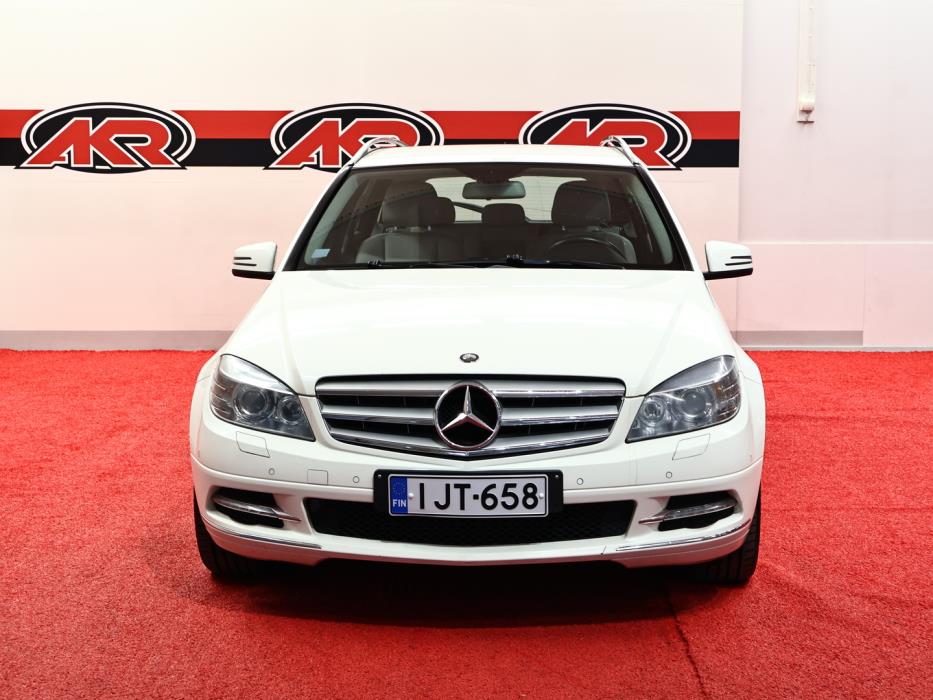 MERCEDES-BENZ C 2010