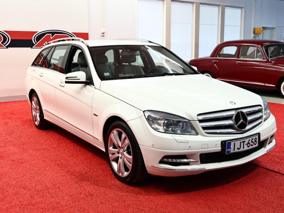 MERCEDES-BENZ C 2010