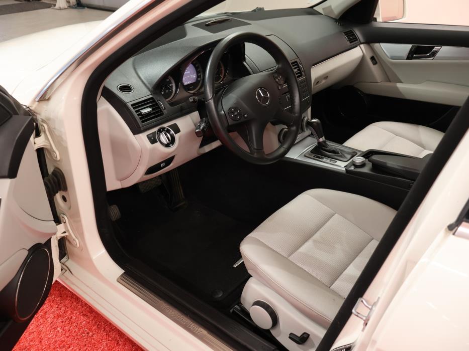 MERCEDES-BENZ C 2010