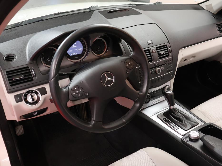 MERCEDES-BENZ C 2010