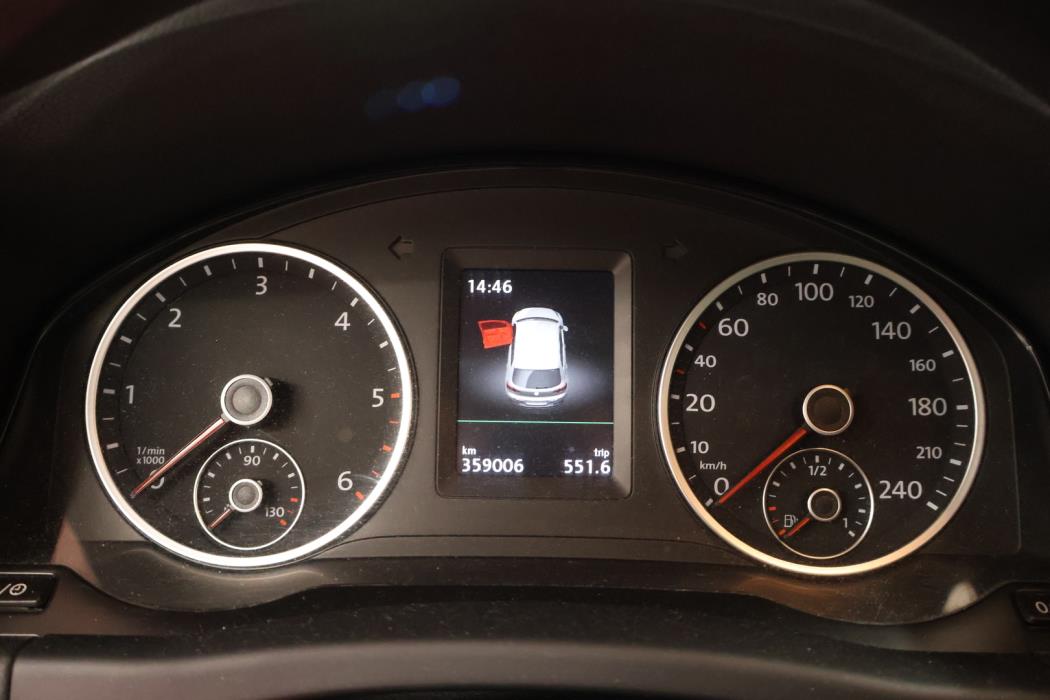 VOLKSWAGEN Tiguan 2015