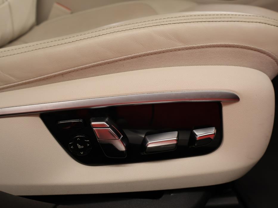 BMW 730 2016