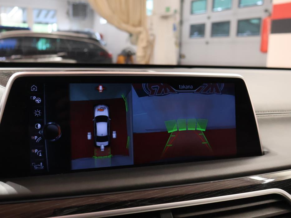 BMW 730 2016