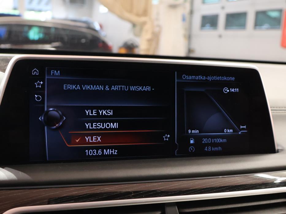 BMW 730 2016