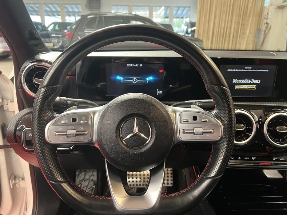 MERCEDES-BENZ A 2018