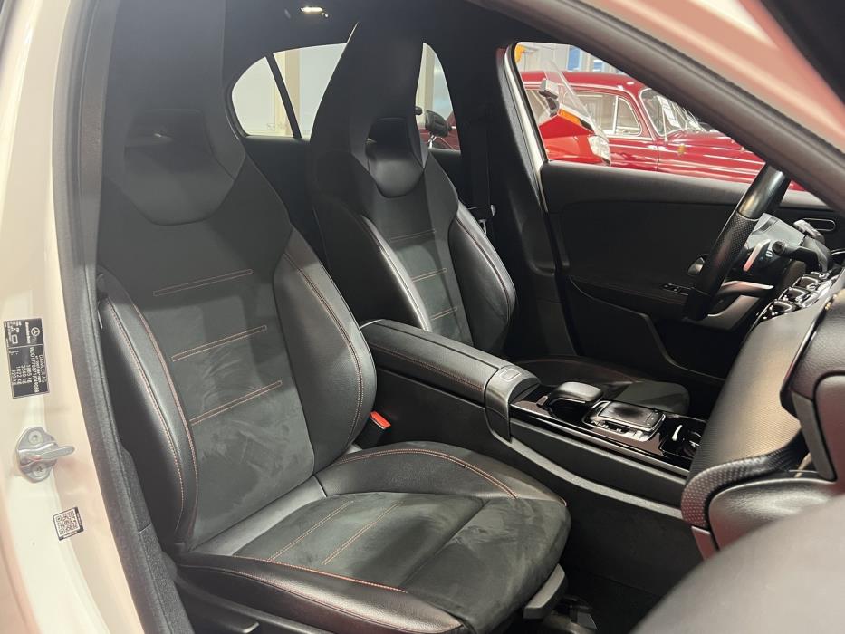 MERCEDES-BENZ A 2018