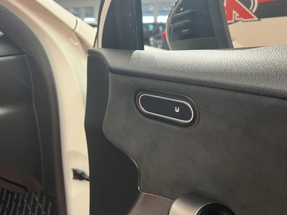 MERCEDES-BENZ A 2018