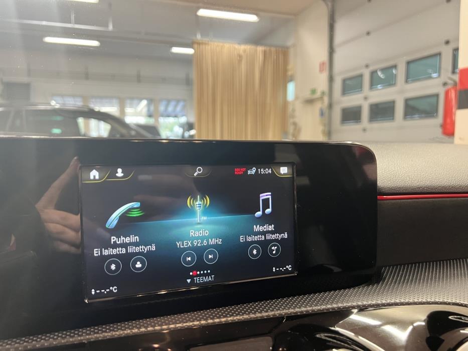 MERCEDES-BENZ A 2018