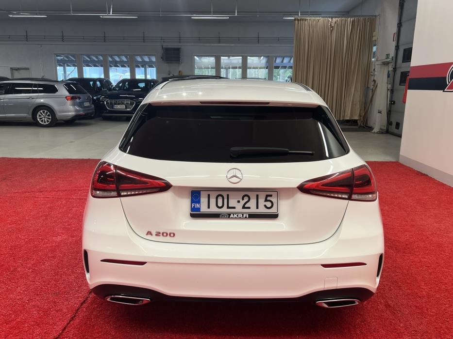 MERCEDES-BENZ A 2018