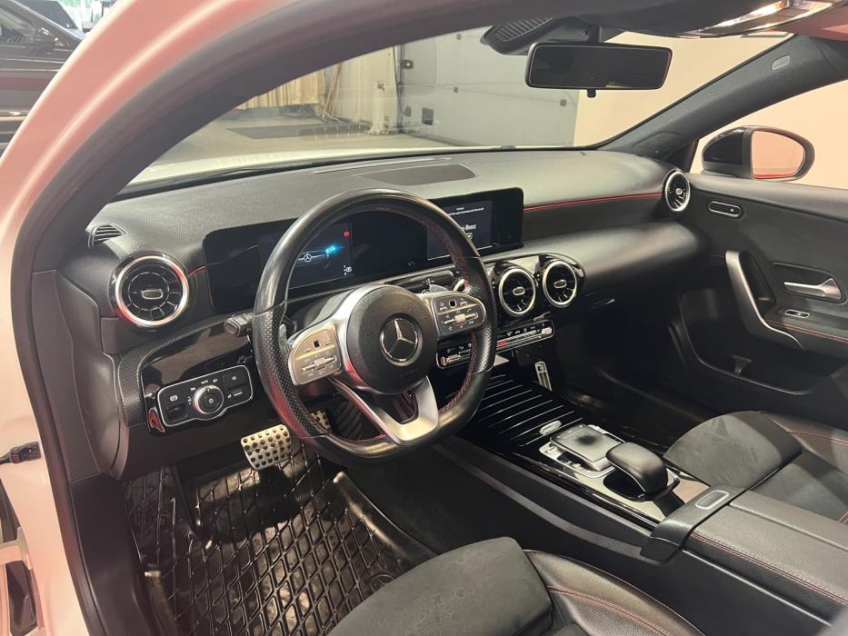 MERCEDES-BENZ A 2018
