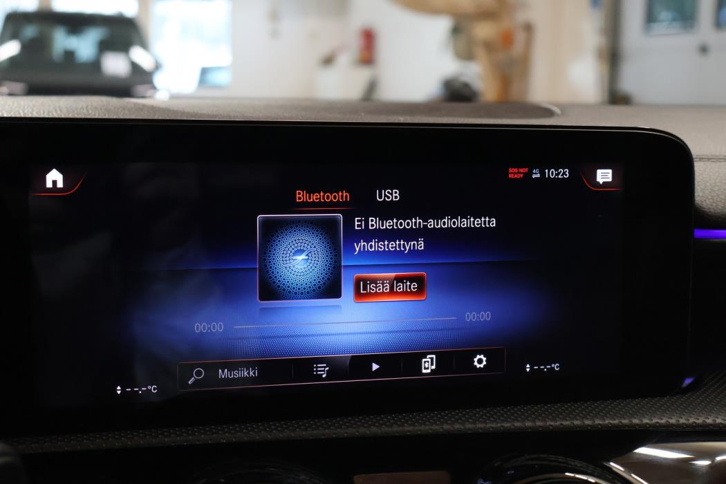 MERCEDES-BENZ A 2020