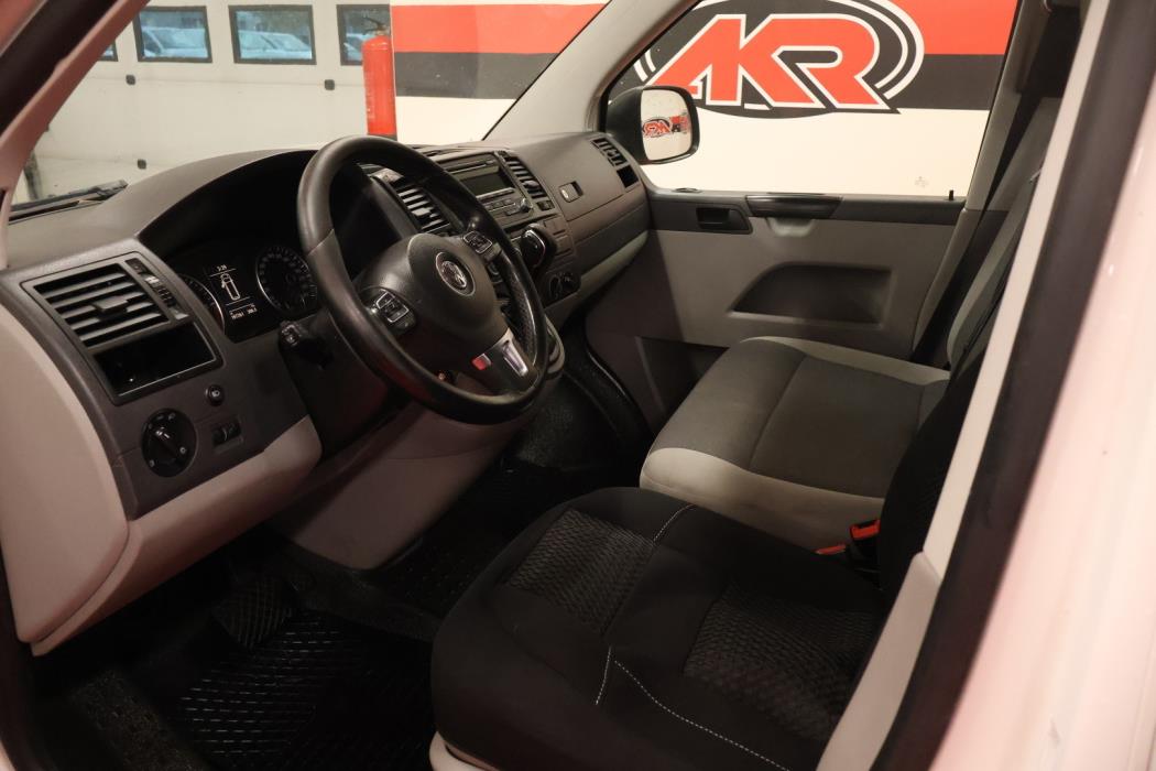 VOLKSWAGEN Transporter 2014