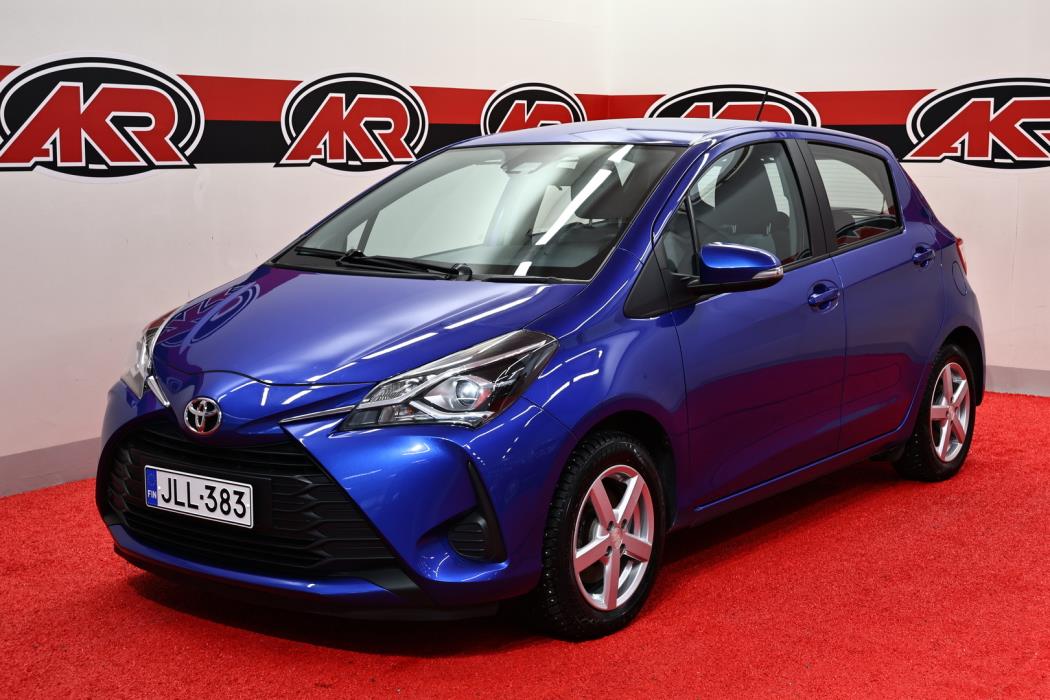 TOYOTA Yaris 2019
