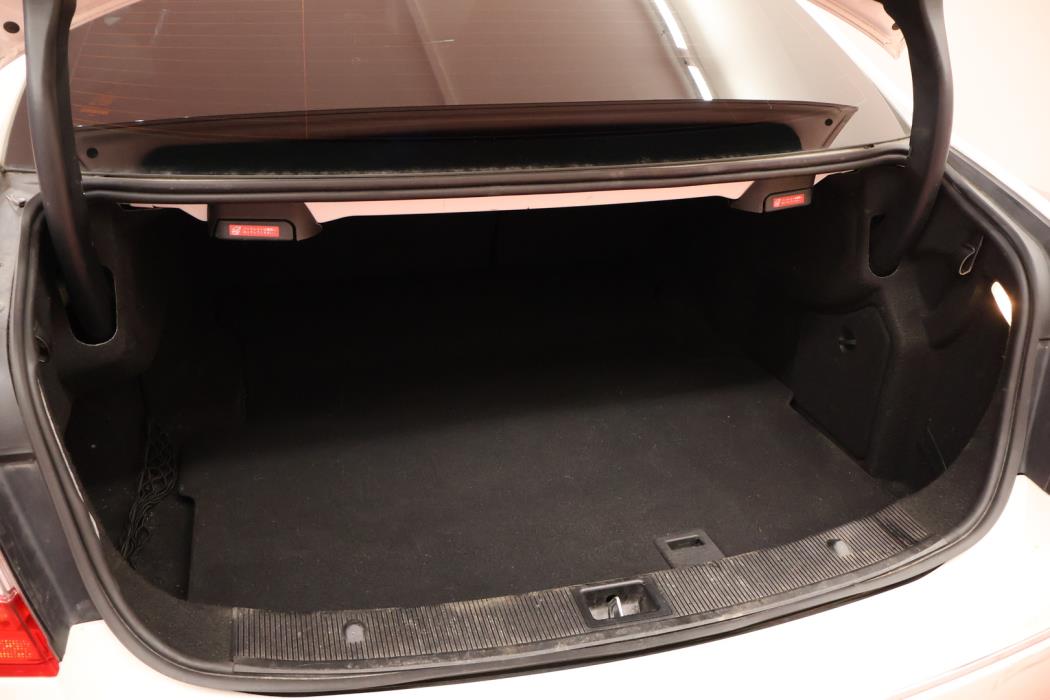 MERCEDES-BENZ E 2010