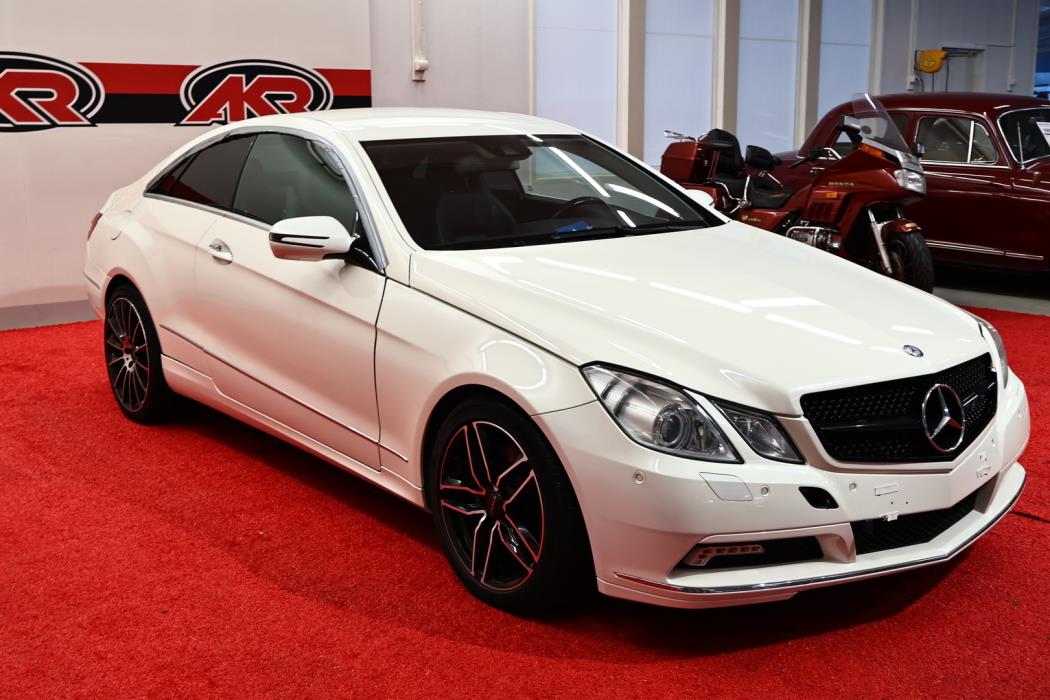 MERCEDES-BENZ E 2010