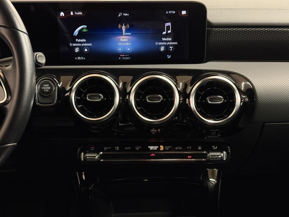 MERCEDES-BENZ CLA 2022